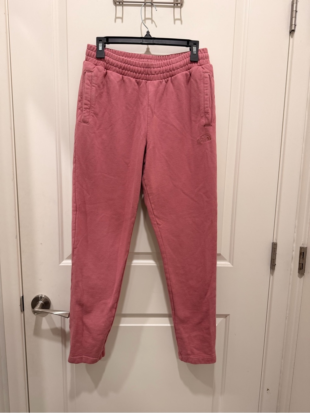 The North Face Sweatpants
Size L Pink Joggers Fleece
Athletic